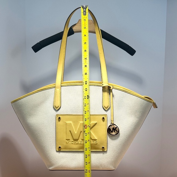 Michael Kors Canvas Bag~NWOT - Picture 8 of 11